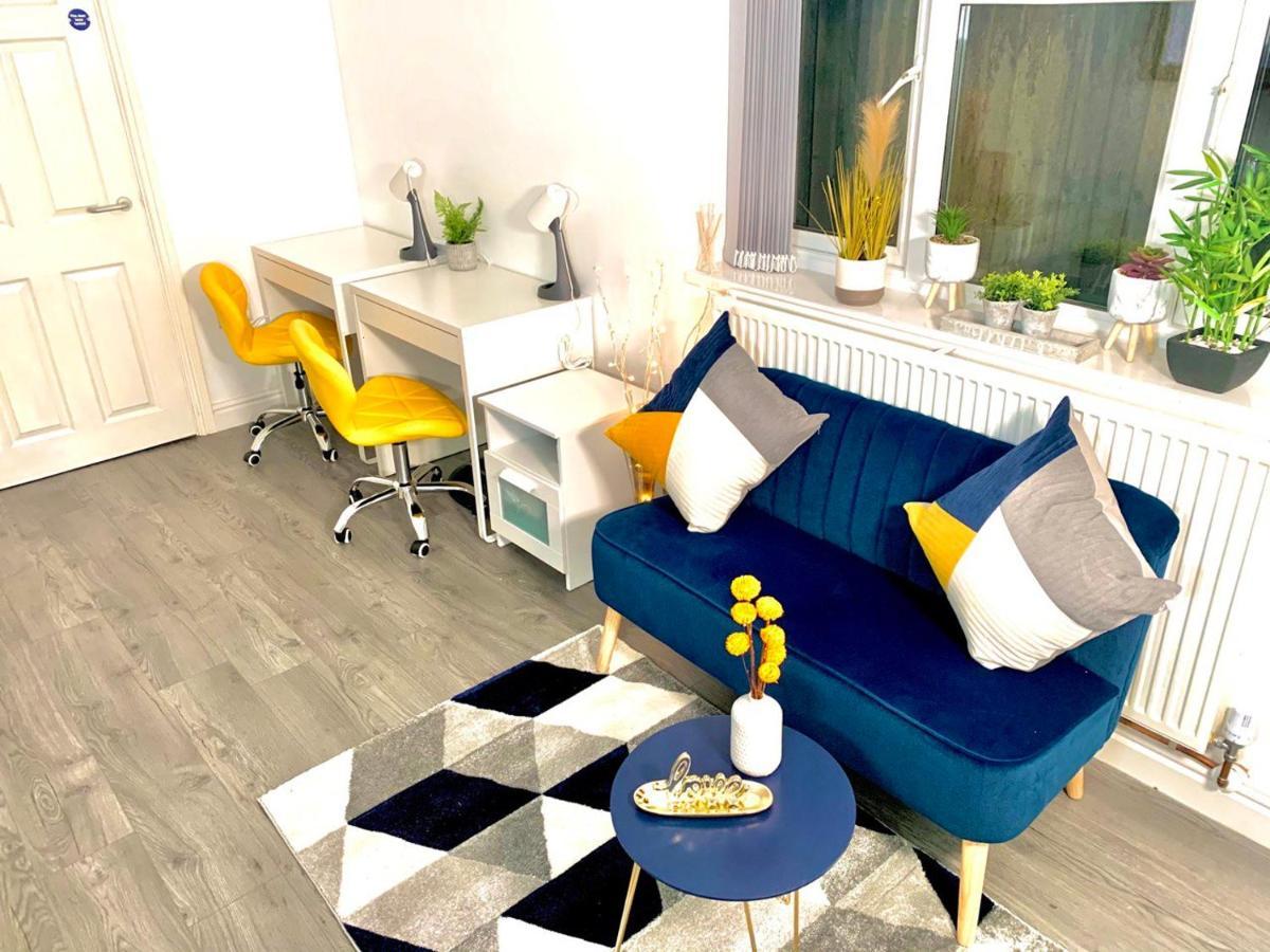 Отель Kunda House Sparkbrook Бирмингем Экстерьер фото