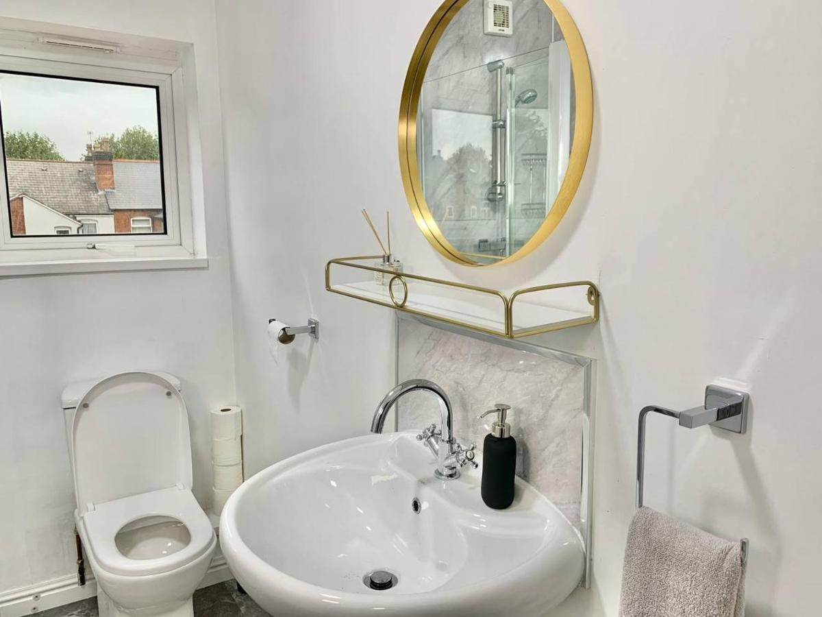 Отель Kunda House Sparkbrook Бирмингем Экстерьер фото