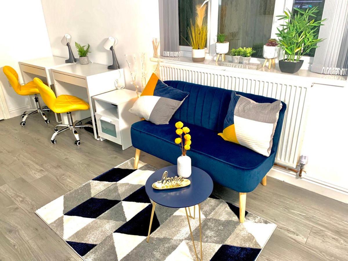 Отель Kunda House Sparkbrook Бирмингем Экстерьер фото