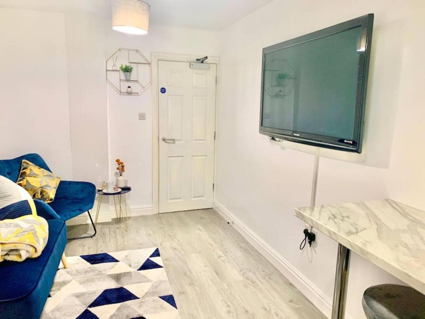 Отель Kunda House Sparkbrook Бирмингем Экстерьер фото